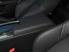 2020款 XFL 2.0T P200 两驱赛旗版