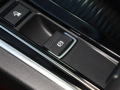 2020款 XFL 2.0T P200 两驱赛旗版