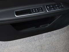2020款 XFL 2.0T P200 两驱赛旗版