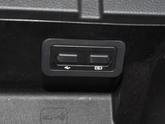 2020款  2.0T驭途8柴油两驱精英型长轴4F20TC