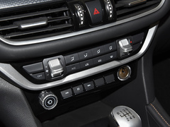 2020款  2.0T驭途8柴油两驱精英型长轴4F20TC