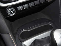 2020款  2.0T驭途8柴油两驱精英型长轴4F20TC