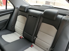 2020款 1.5L CVT尊贵型
