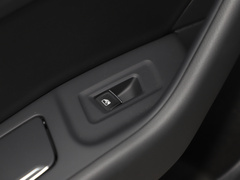 2020款 330TSI DSG 领先型
