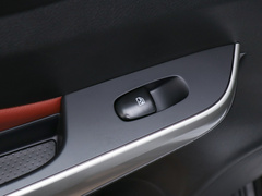 2020款 2.3T手动四驱柴油旗舰型国VI M9T
