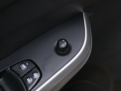 2020款 2.3T手动四驱柴油旗舰型国VI M9T