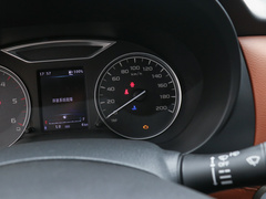 2020款 2.3T手动四驱柴油旗舰型国VI M9T