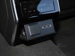 2020款 2.0T 智联旗悦版
