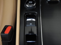 2020款 2.0T 四驱尊耀版
