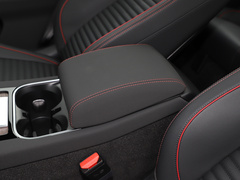 2020款 249PS R-Dynamic 性能版
