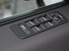 2020款 249PS R-Dynamic 性能科技版 5座
