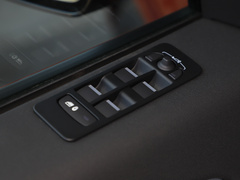 2020款 249PS R-Dynamic 性能科技版 7座