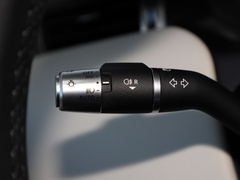 2020款 249PS R-Dynamic 性能科技版 7座