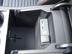 2020款 249PS R-Dynamic 豪华定制版