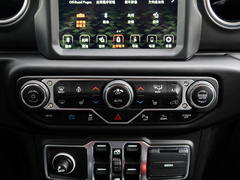 2021款 四門(mén) 2.0T 4xe 撒哈拉先行版