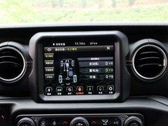 2021款 四門(mén) 2.0T 4xe 撒哈拉先行版