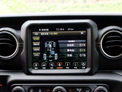 2021款 四門(mén) 2.0T 4xe 撒哈拉先行版