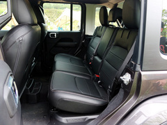 2021款 四門 2.0T 4xe 撒哈拉先行版