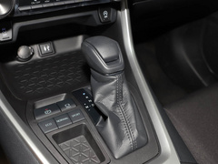 2020款 2.0L CVT两驱领先版