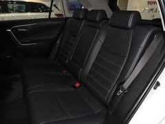 2020款 2.0L CVT两驱豪华版