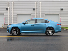 2021款 2.0T 豪华型