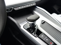 2021款 2.0T 豪华型