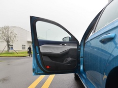 2021款 2.0T 豪华型