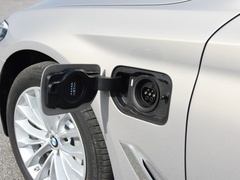 2020款 里程升级版 530Le 先锋版