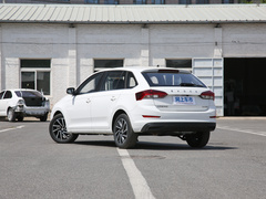 2020款 1.5L 自动舒适版