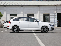 2020款 1.5L 自动舒适版