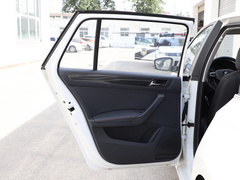 2020款 1.5L 自动舒适版