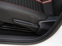2020款 1.5L 自动舒适版