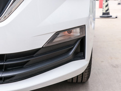 2020款 1.5L 手动标准版