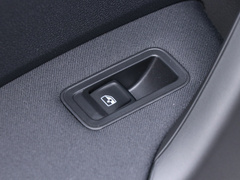 2020款 1.5L 手动标准版