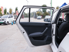 2020款 1.5L 手动标准版