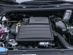 2020款 1.5L 手动标准版