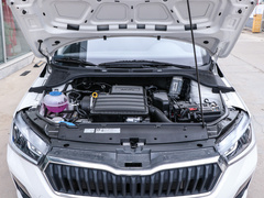 2020款 1.5L 手动标准版