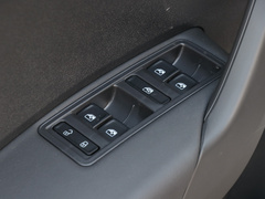 2020款 1.5L 手动舒适版