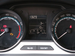 2020款 1.5L 手动舒适版