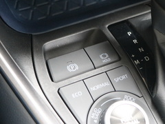 2020款 2.0L CVT四驱科技版