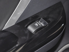 2020款 2.4T N2S手动两驱精英版国VI 4K22D4T