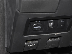 2020款 2.4T N2S手动两驱精英版国VI 4K22D4T