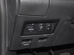 2020款 2.4T N2S手动两驱精英版国VI 4K22D4T