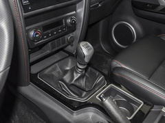 2020款 2.4T N2S手动两驱精英版国VI 4K22D4T