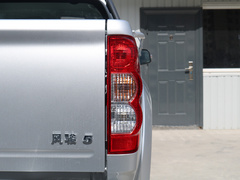 2020款 2.4L 汽油两驱精英型大双排国VI 4K22