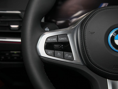 2022款  eDrive40