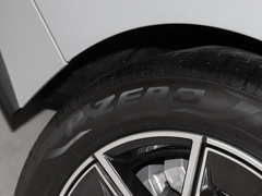 2022款  eDrive40