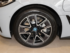 2022款  eDrive40