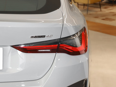 2022款  eDrive40