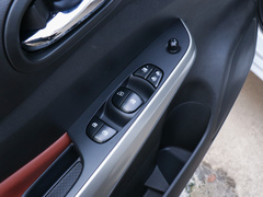 2020款 2.3T 自动两驱柴油豪华型国VI长货箱M9T